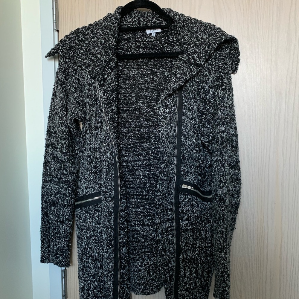 Tobi Sweater